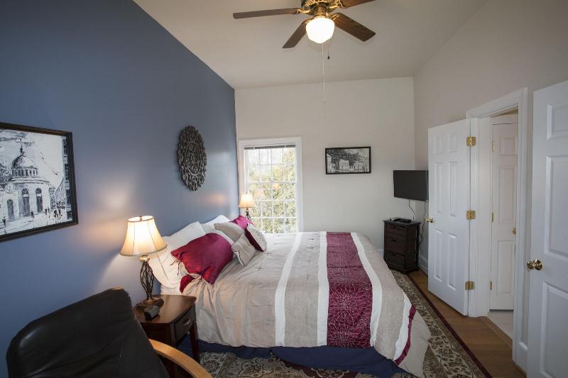 Loudoun Valley Manor image