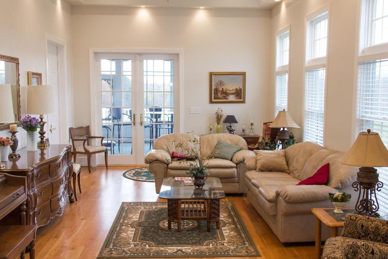 Loudoun Valley Manor image