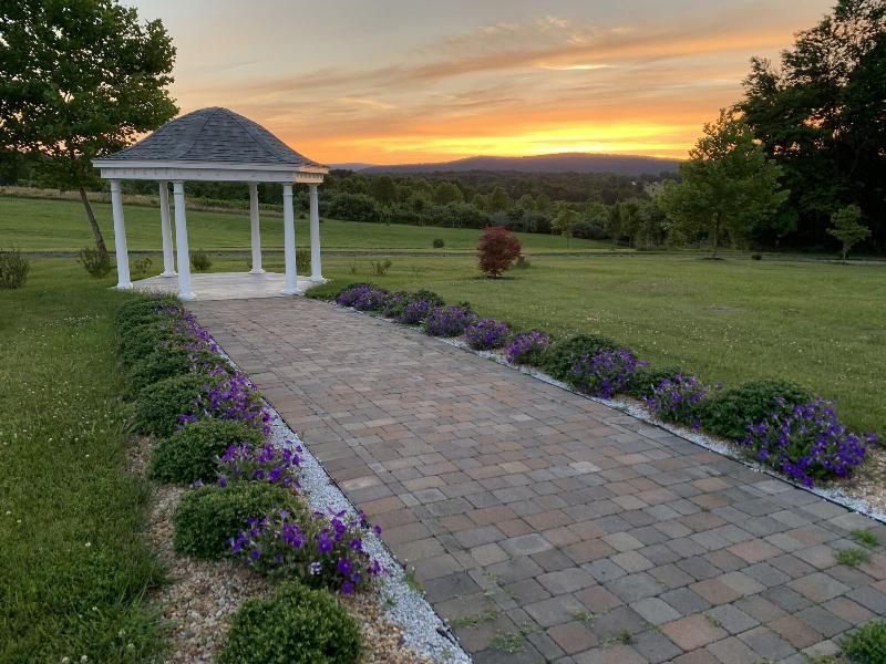 Loudoun Valley Manor image