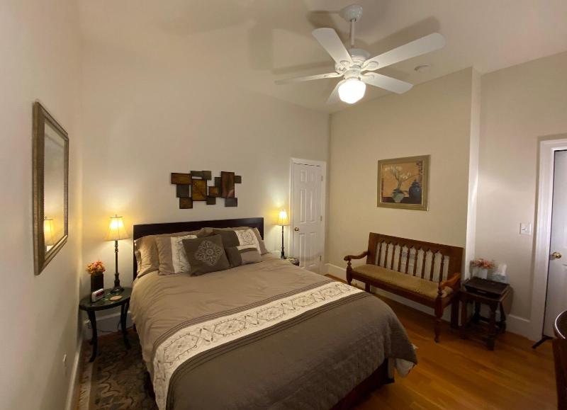 Loudoun Valley Manor image