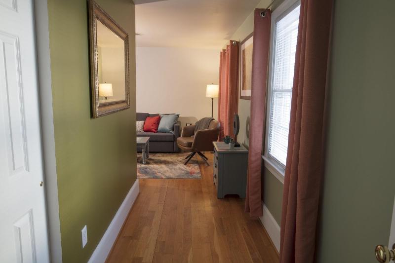 Loudoun Valley Manor image