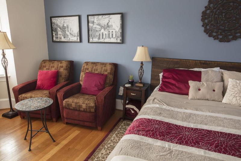 Loudoun Valley Manor image