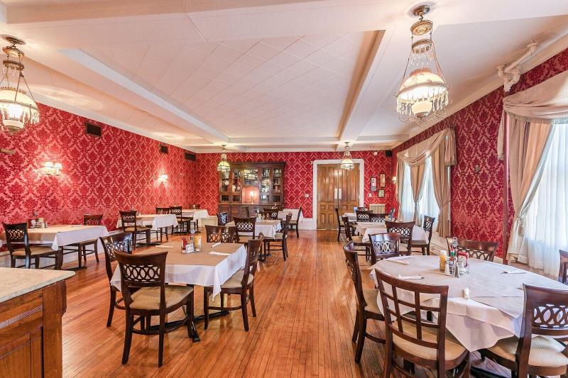 The Naples Hotel