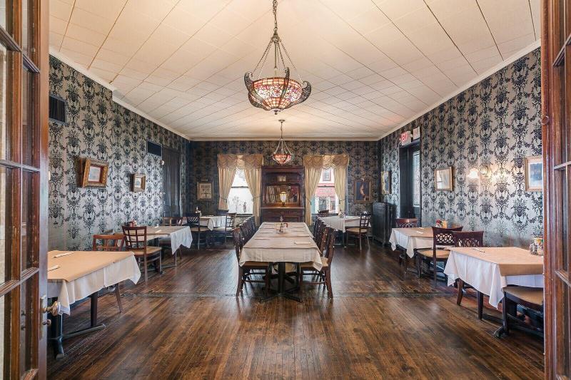 The Naples Hotel