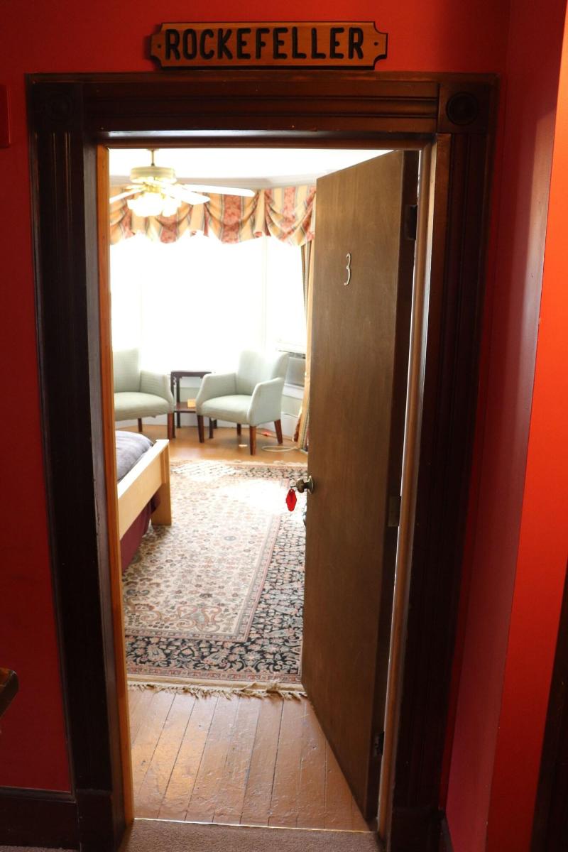 Reynolds House Inn & Motel image