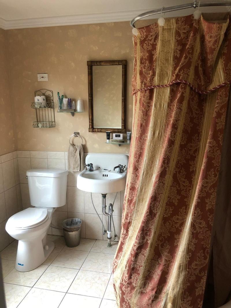 Reynolds House Inn & Motel image