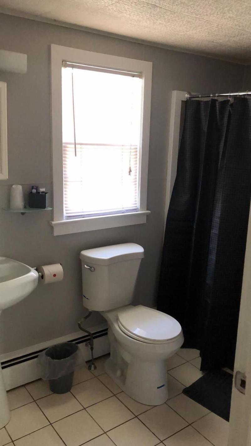 Reynolds House Inn & Motel image