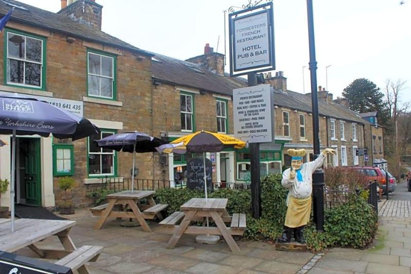 Forresters Hotel And Restaurant image