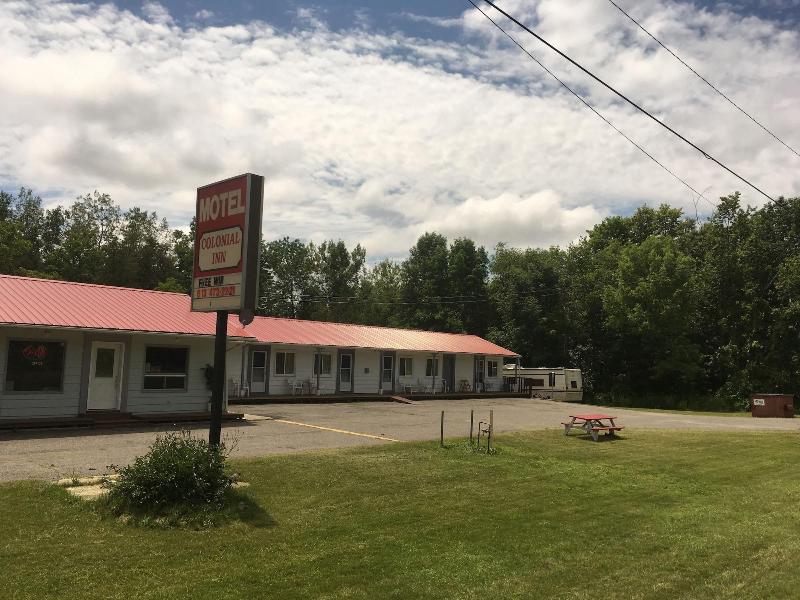 Colonial Inn Motel