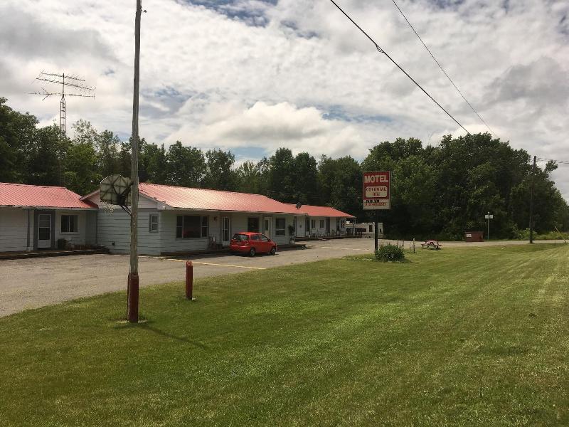 Colonial Inn Motel