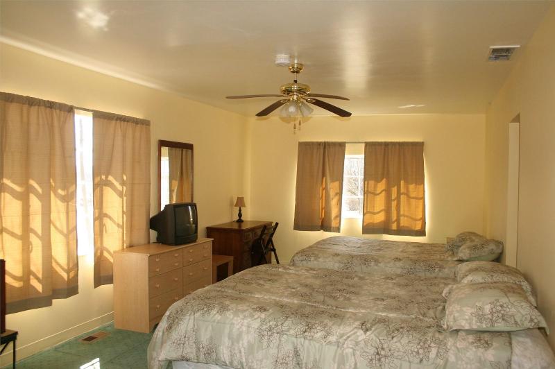 Mountaineer Motel image