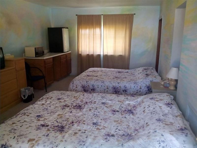 Mountaineer Motel image