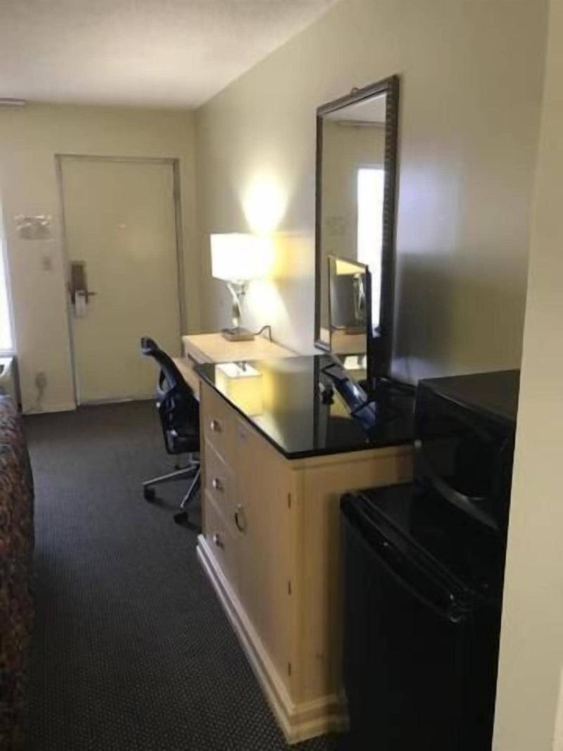 Western Motel image