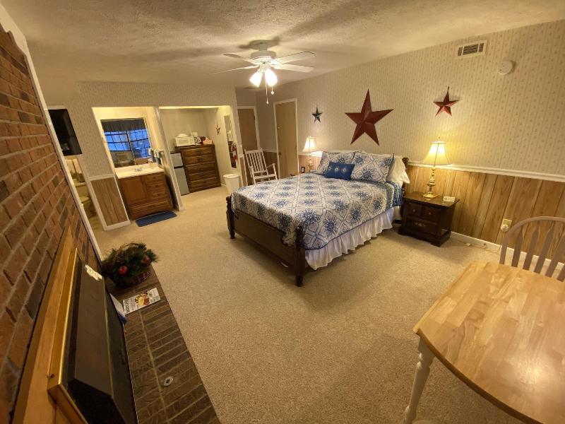 The Cascades Inn image
