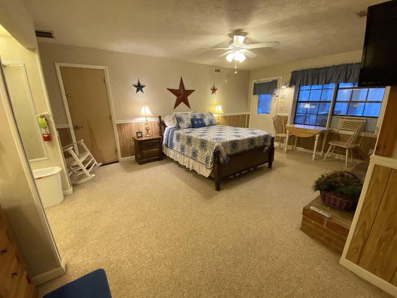 The Cascades Inn image