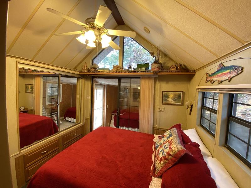 The Cascades Inn image