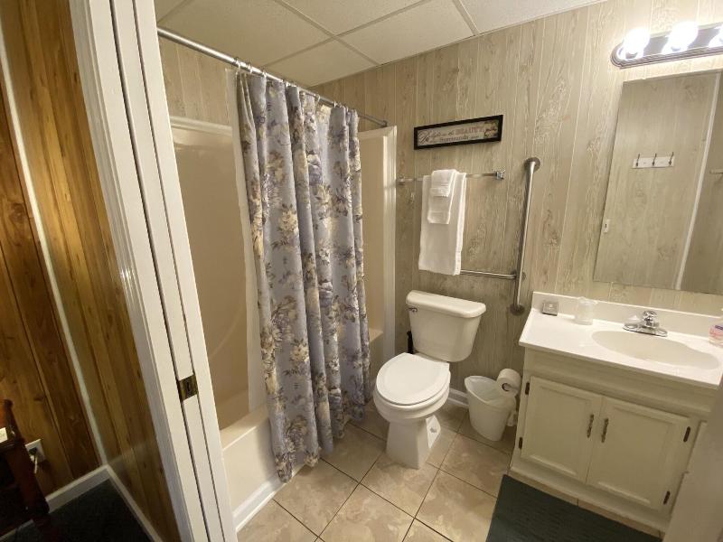 The Cascades Inn image