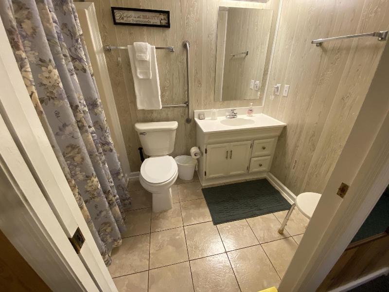 The Cascades Inn image