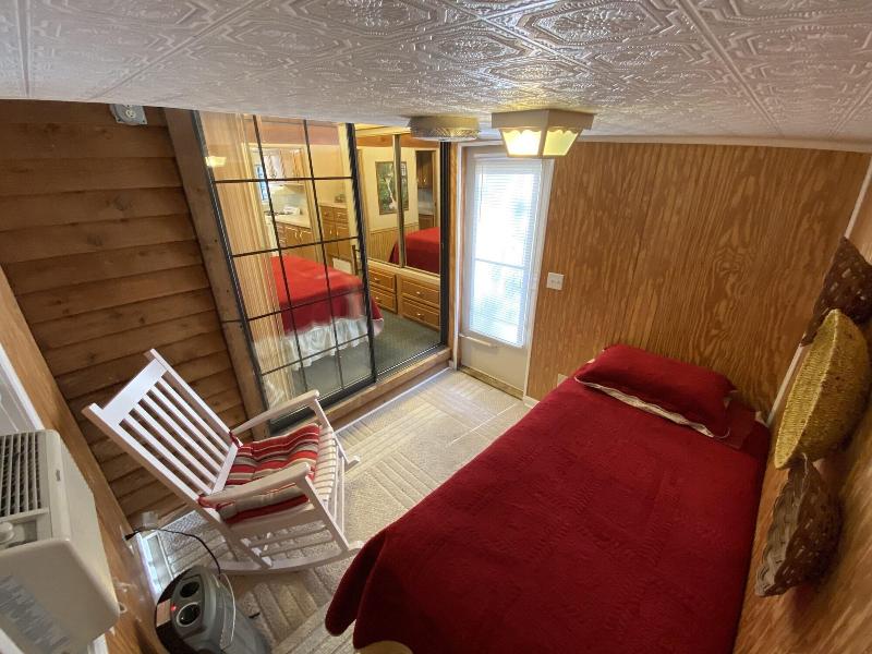 The Cascades Inn image