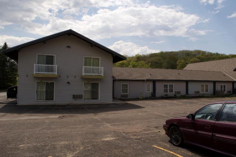 St. Croix Suites – St. Croix Falls image