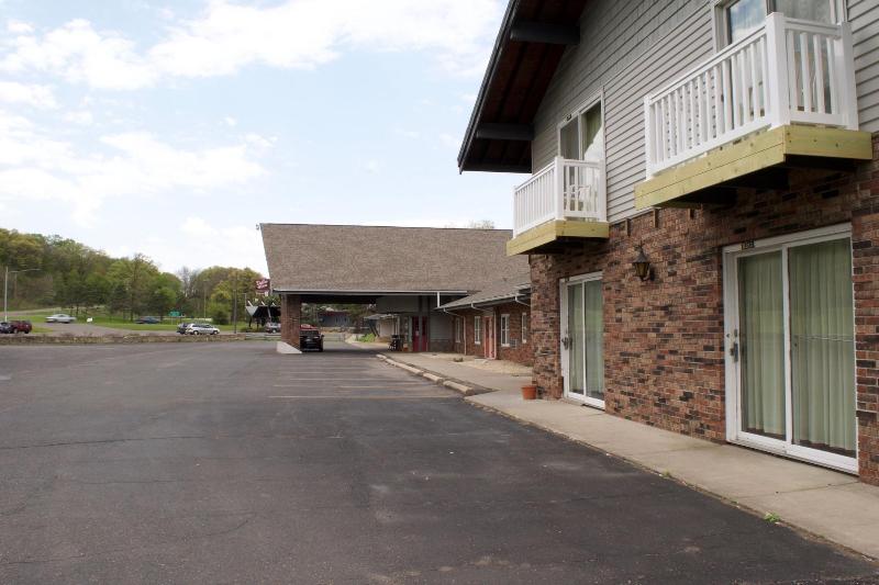 St. Croix Suites – St. Croix Falls image