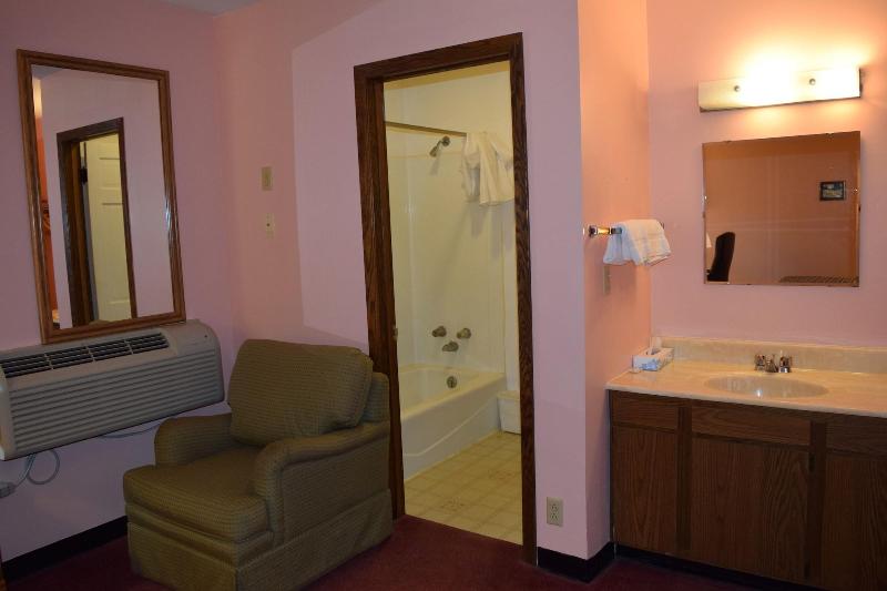 St. Croix Suites – St. Croix Falls image