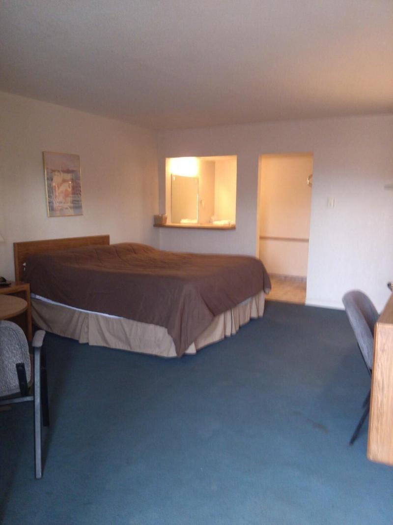 High Chaparral Inn image