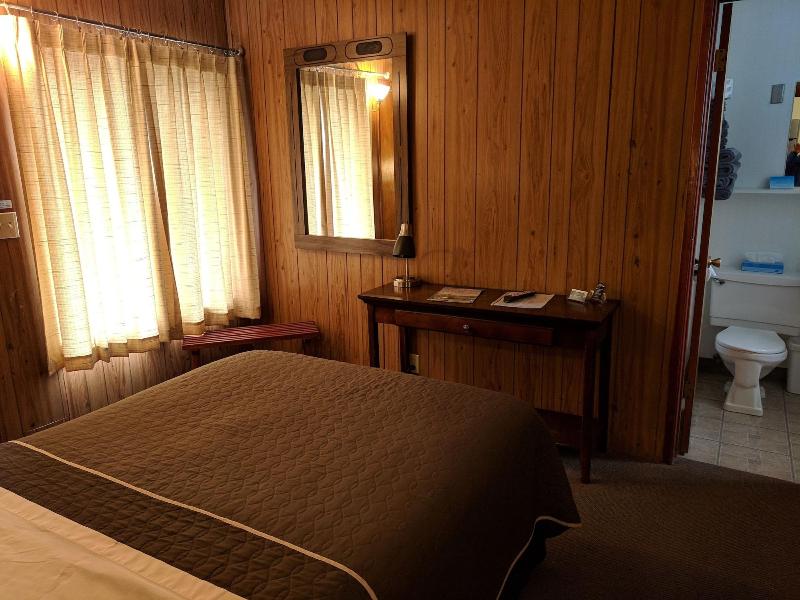 Lakeview Motel image 6