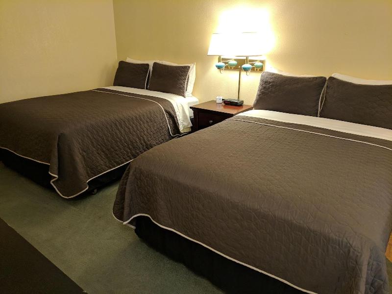 Lakeview Motel image 4