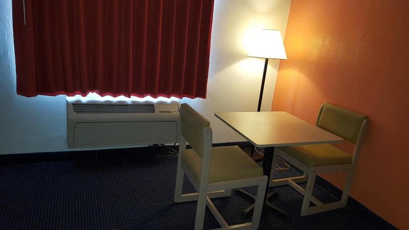 Red Carpet Inn image