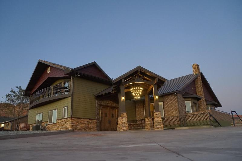 Zion Cliff Lodge image