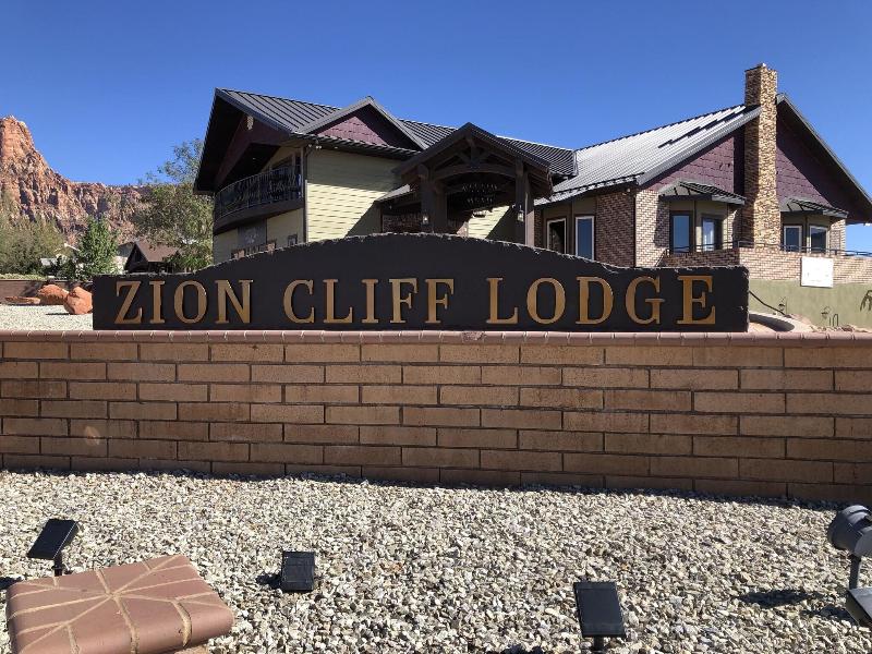 Zion Cliff Lodge image