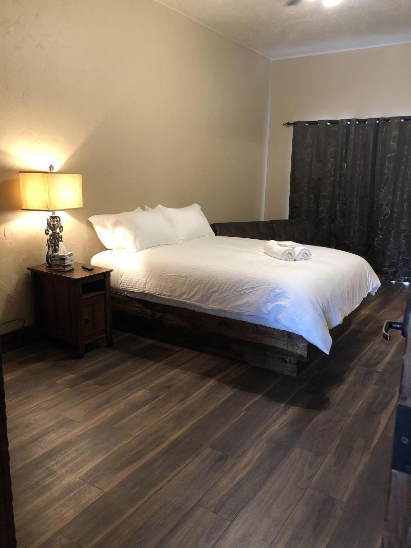 Zion Cliff Lodge image