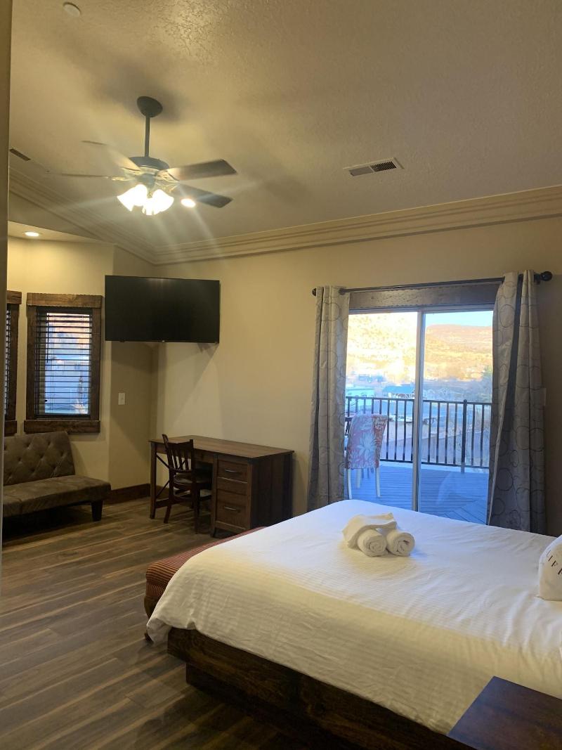 Zion Cliff Lodge image