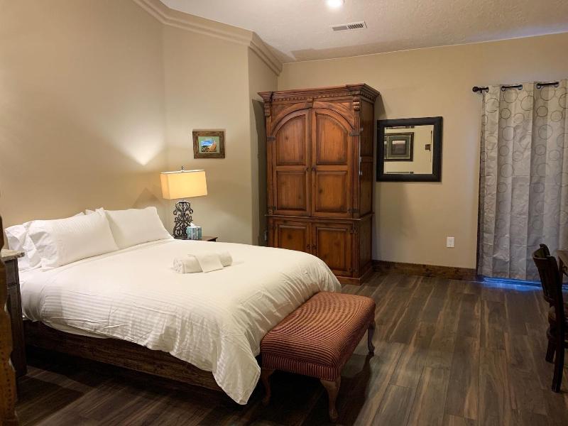 Zion Cliff Lodge image