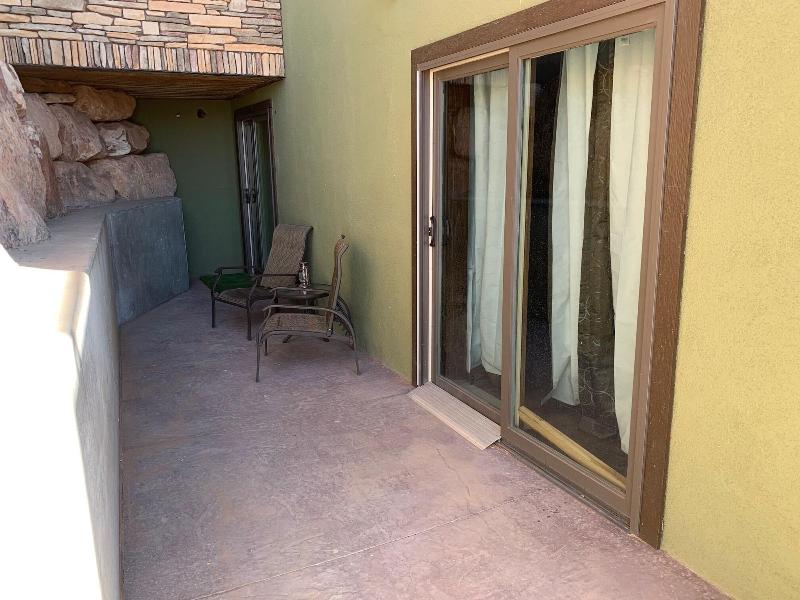 Zion Cliff Lodge image