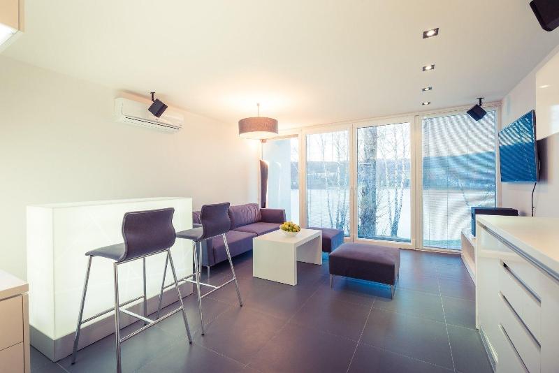 Lemon Resort Spa image