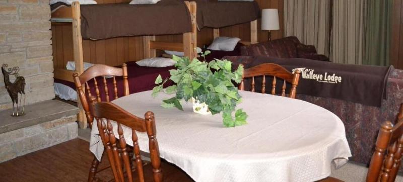 AJ's Walleye Lodge image 3
