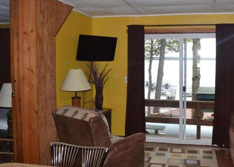 AJ's Walleye Lodge image