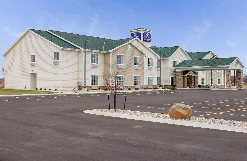 Cobblestone Hotel & Suites – Pulaski/Green Bay image