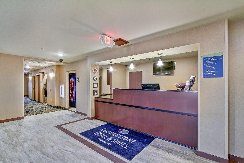 Cobblestone Hotel & Suites – Pulaski/Green Bay image