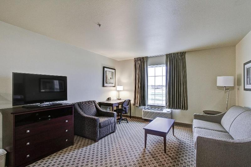 Cobblestone Hotel & Suites – Pulaski/Green Bay image