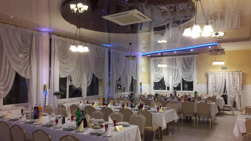 Restauracja i Sala Bankietowa AS-Noclegi