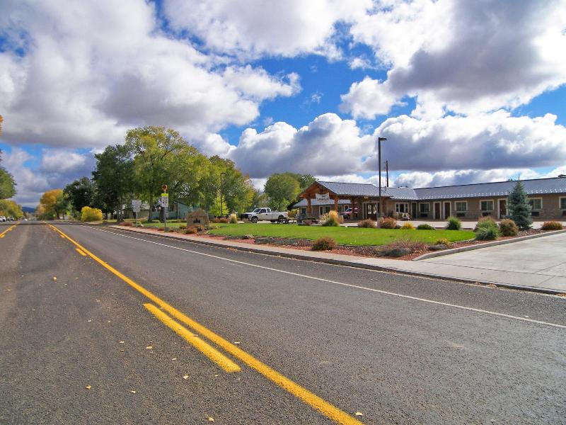 Backcountry Inn — general view