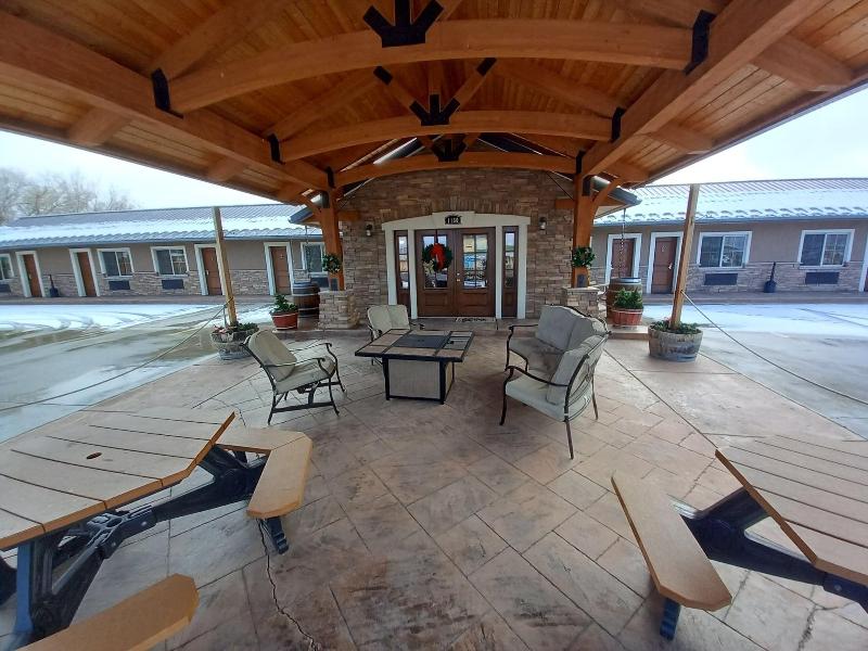 Backcountry Inn — exterior view