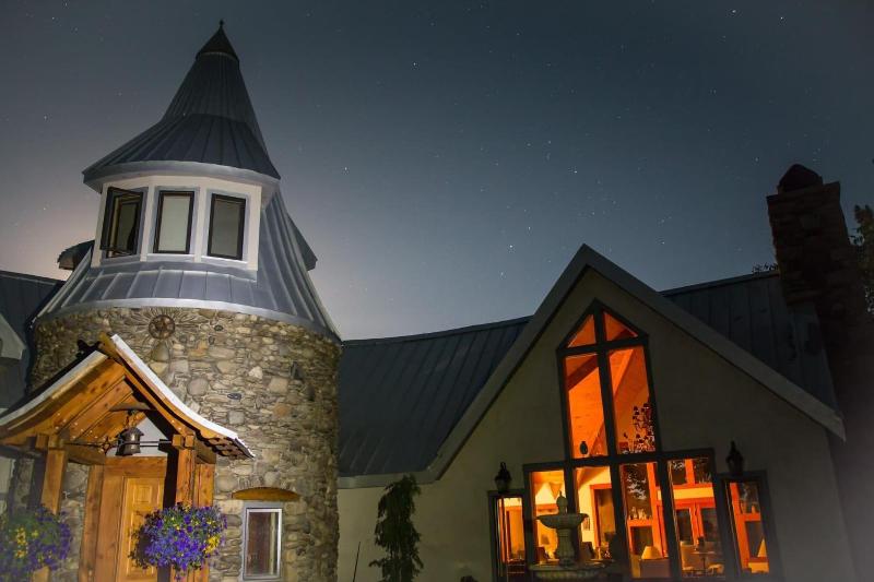Wisehart Springs Inn image