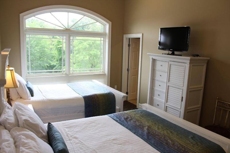Riverwalk Place Resort & Spa image