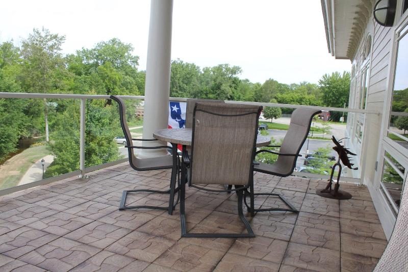 Riverwalk Place Resort & Spa image