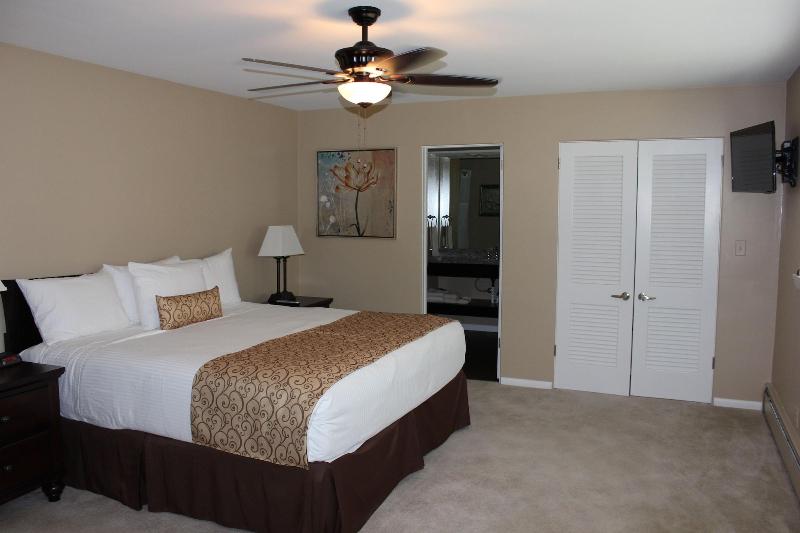 Rivertown Inn image 8