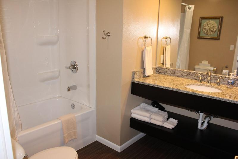 Rivertown Inn image 3